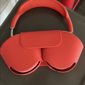 Apple over the ear AirPods Max pink